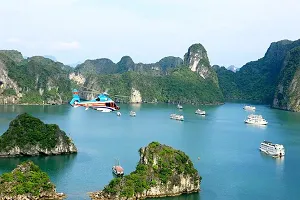 Ha Long Bay Travel Guide: Explore Vietnam’s Natural Wonder