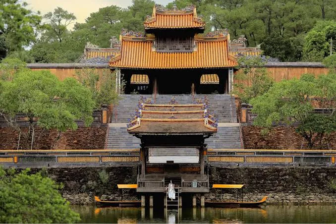Hue Royal Tombs Guide: Minh Mang, Tu Duc or Khai Dinh – Which Tomb Should You Visit?